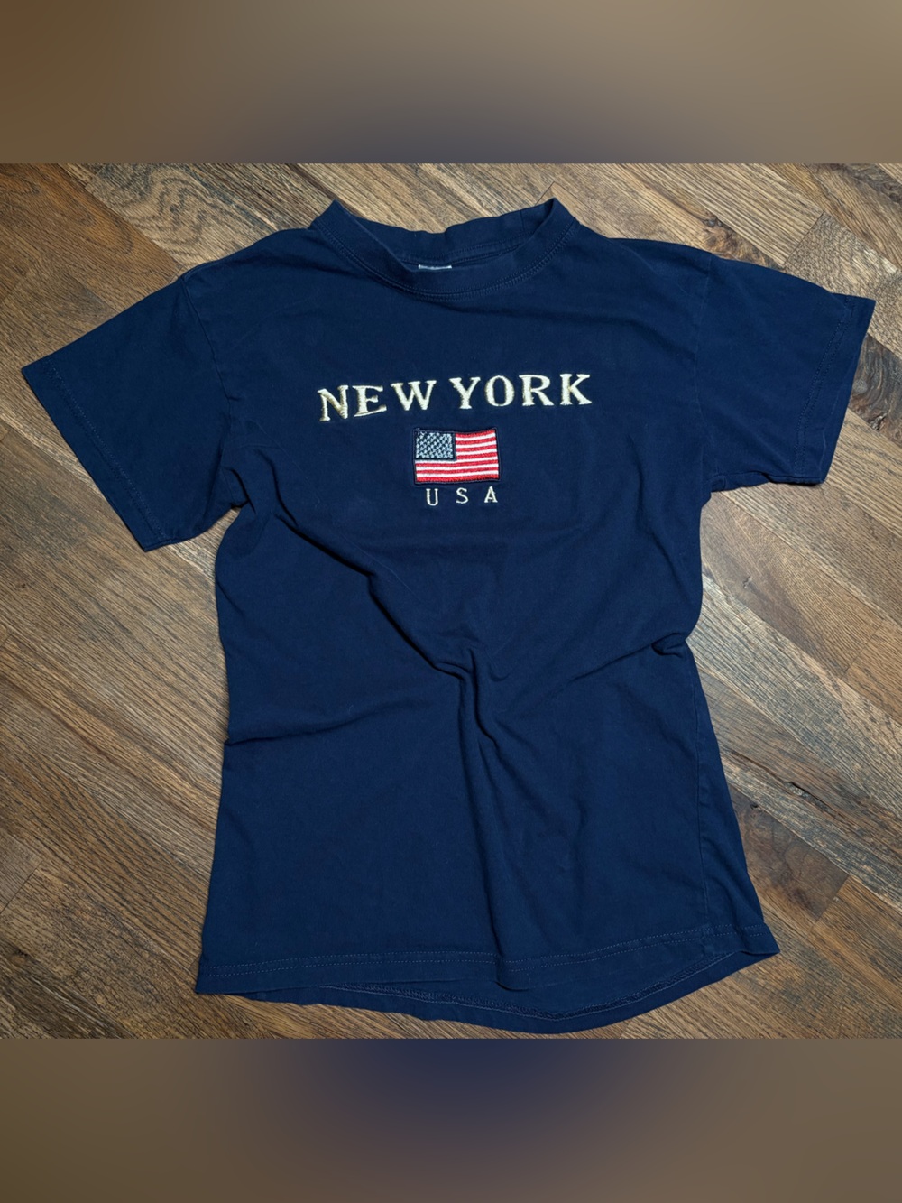 Vintage Women’s Embroidered NY USA T-shirt